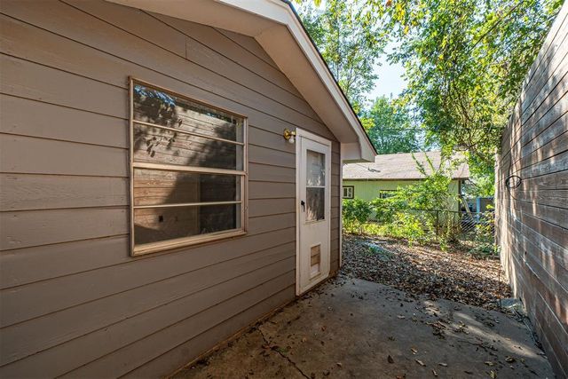 304 S Fourth Street, Noble, OK 73068