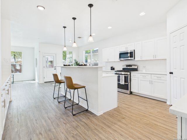 4526 Harrisburg, San Antonio, TX 78223