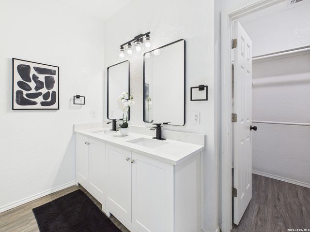 4526 Harrisburg, San Antonio, TX 78223