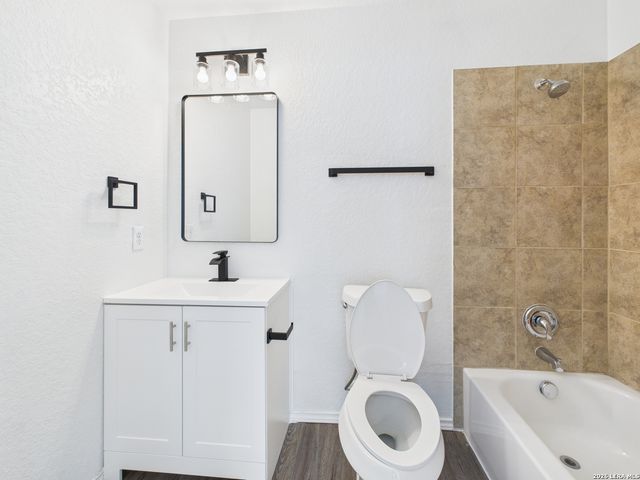 4526 Harrisburg, San Antonio, TX 78223