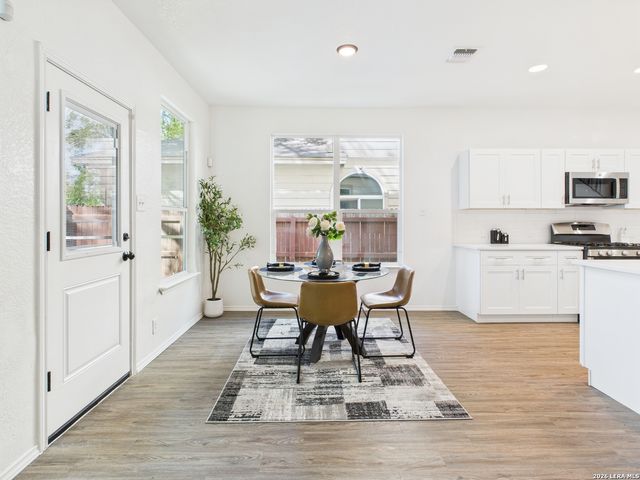 4526 Harrisburg, San Antonio, TX 78223