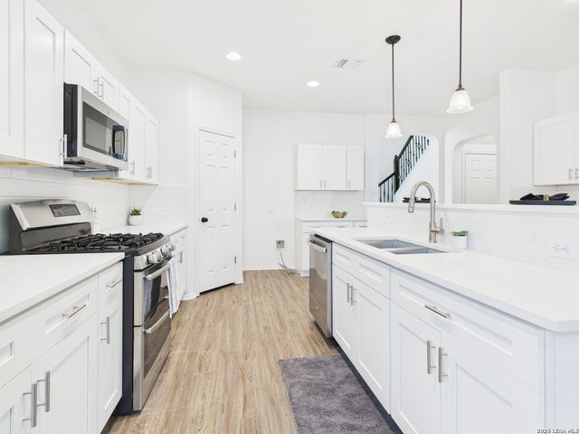 4526 Harrisburg, San Antonio, TX 78223