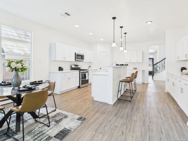 4526 Harrisburg, San Antonio, TX 78223