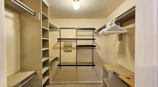 1805 Oak Hollow Drive W, Pearland, TX 77581