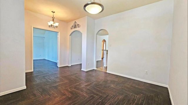 1805 Oak Hollow Drive W, Pearland, TX 77581