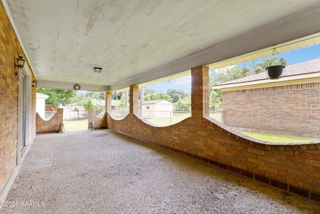 165 Radcliffe Drive, Lafayette, LA 70501