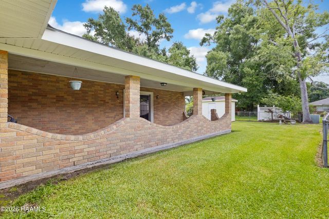 165 Radcliffe Drive, Lafayette, LA 70501