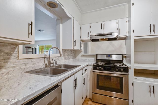 165 Radcliffe Drive, Lafayette, LA 70501