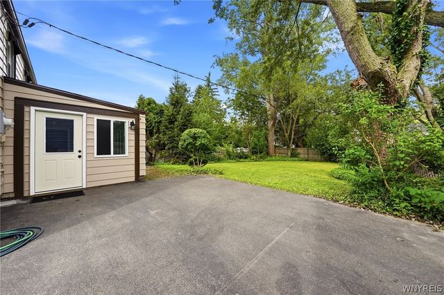 384 Huxley Drive, Amherst, NY 14225