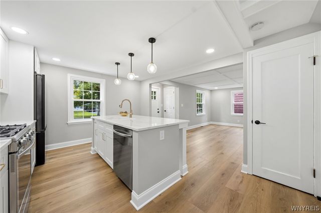 384 Huxley Drive, Amherst, NY 14225