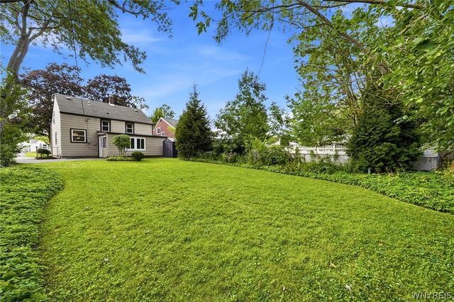 384 Huxley Drive, Amherst, NY 14225