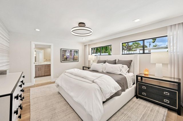 240 30th Street, West Palm Beach, FL 33407