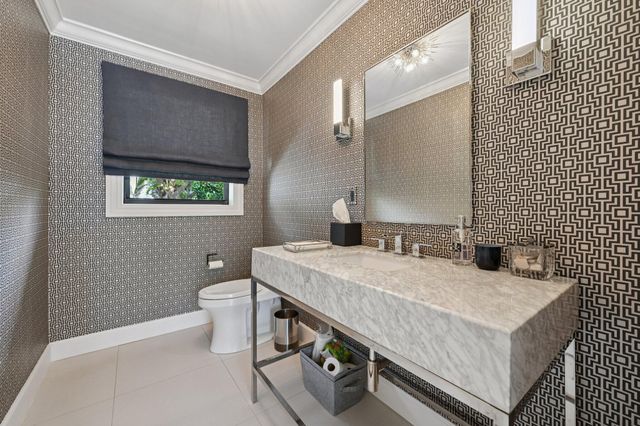 240 30th Street, West Palm Beach, FL 33407
