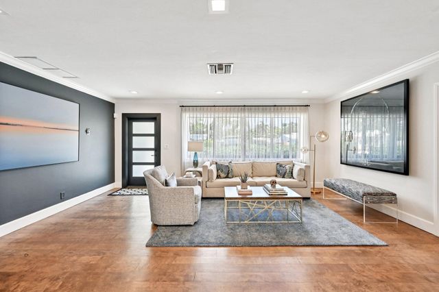 240 30th Street, West Palm Beach, FL 33407
