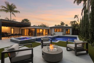 240 30th Street, West Palm Beach, FL 33407