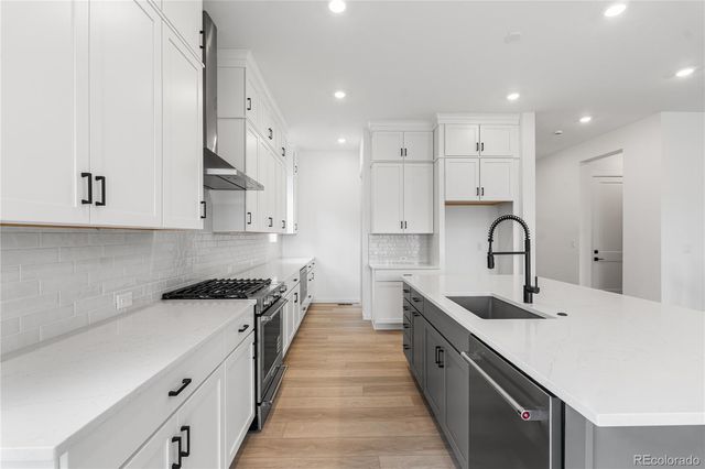 11112 Amber Light Circle, Littleton, CO 80125