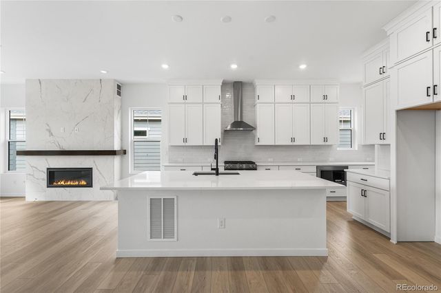 11112 Amber Light Circle, Littleton, CO 80125