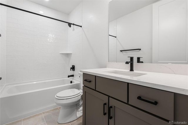 11112 Amber Light Circle, Littleton, CO 80125