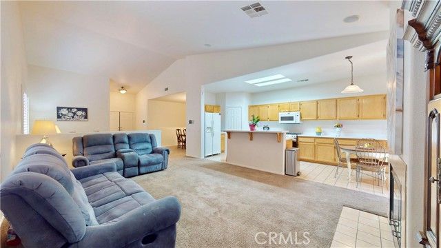 13525 Evanston Street, Victorville, CA 92392