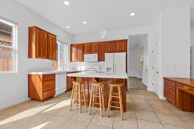 15 Jorgi Ct, Sacramento, CA 95833