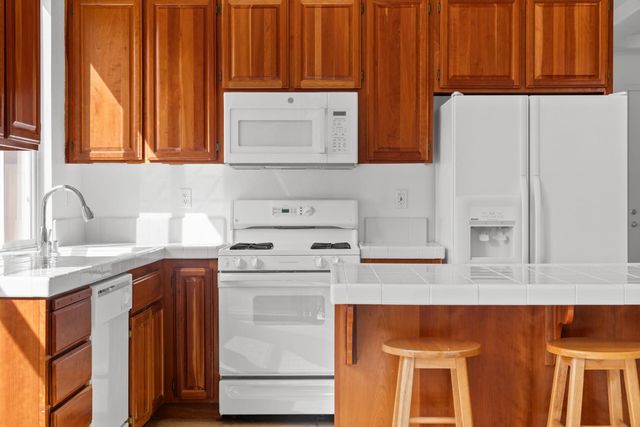 15 Jorgi Ct, Sacramento, CA 95833