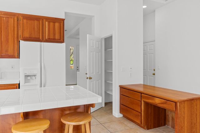 15 Jorgi Ct, Sacramento, CA 95833