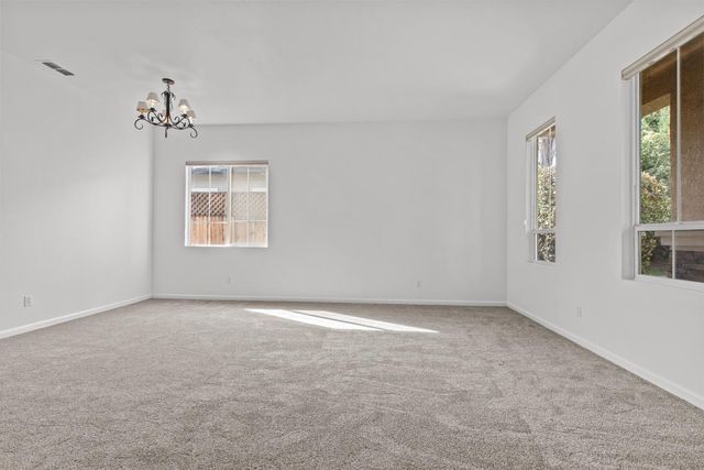 15 Jorgi Ct, Sacramento, CA 95833