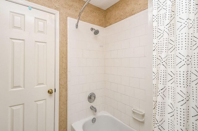 19002 Appletree Hill Lane, Houston, TX 77084
