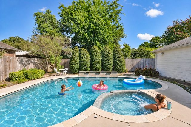 19002 Appletree Hill Lane, Houston, TX 77084
