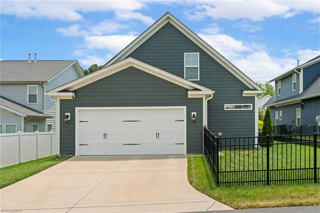 1744 Eastover Drive, Kernersville, NC 27284