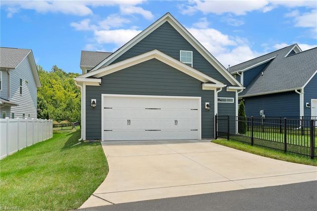 1744 Eastover Drive, Kernersville, NC 27284