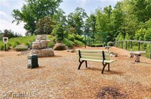 1744 Eastover Drive, Kernersville, NC 27284
