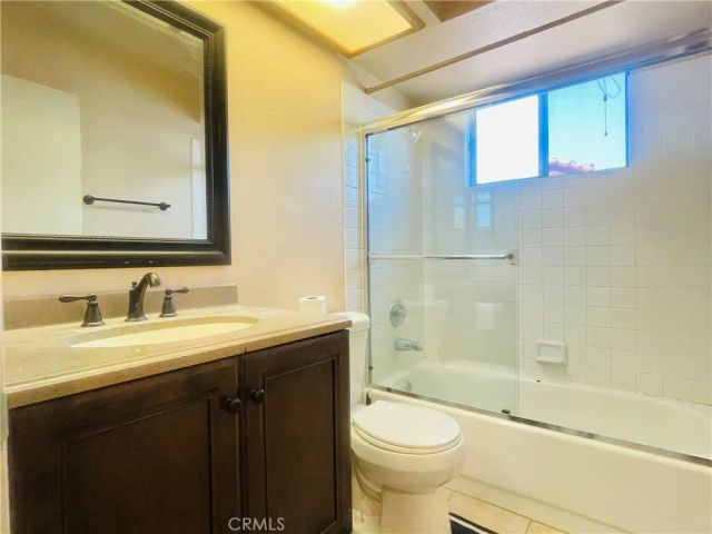37763 52nd East, Palmdale, CA 93552