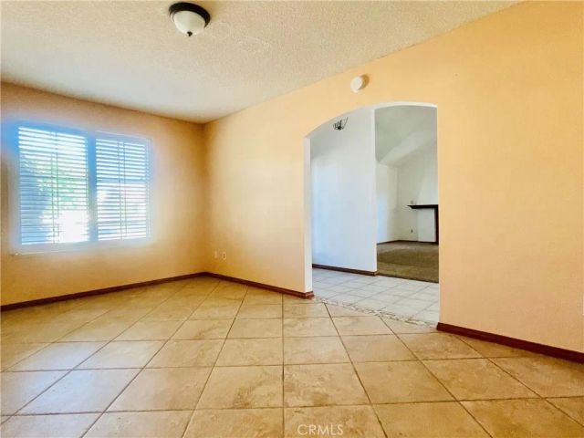 37763 52nd East, Palmdale, CA 93552