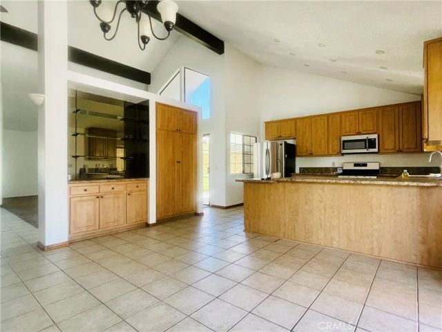 37763 52nd East, Palmdale, CA 93552