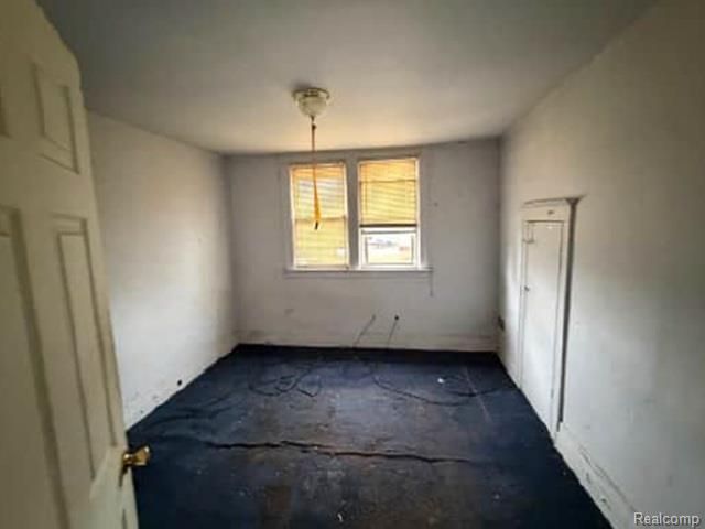 6215 Field Street, Detroit, MI 48213