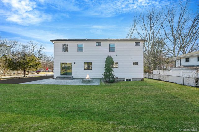 426 Lucerne Avenue, Shirley, NY 11967