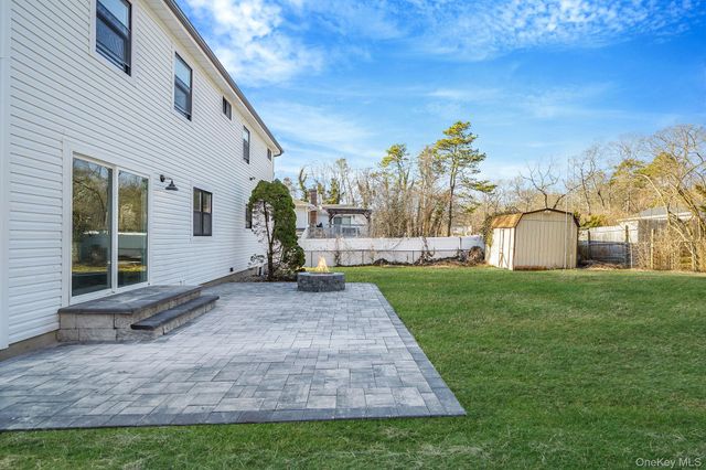 426 Lucerne Avenue, Shirley, NY 11967