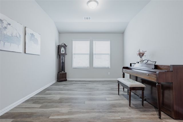 353 Forage Drive, Lavon, TX 75166