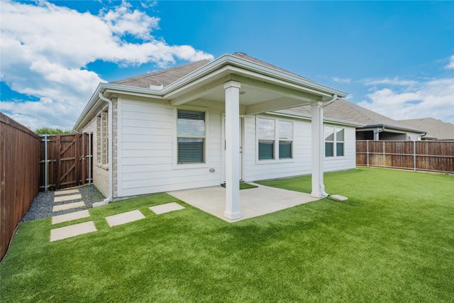 353 Forage Drive, Lavon, TX 75166