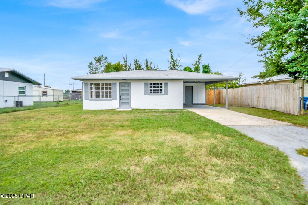 6519 Olokee Street, Panama City, FL 32404