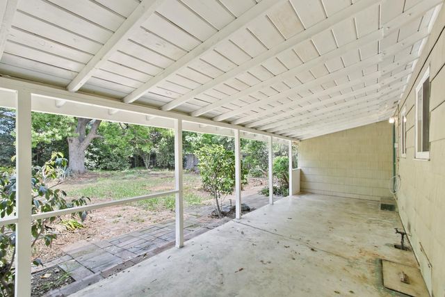 2705 Clover Ln, Sacramento, CA 95821