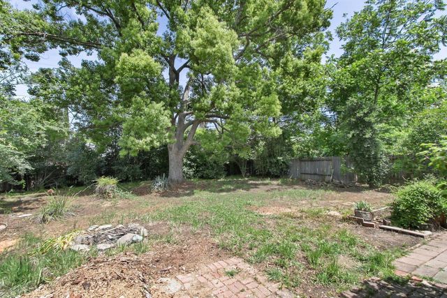 2705 Clover Ln, Sacramento, CA 95821