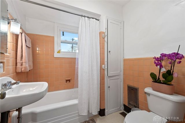 431 S Walnut Street, Troy, OH 45373