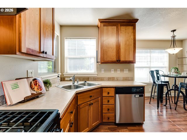 3224 SORREL Way, Eugene, OR 97401