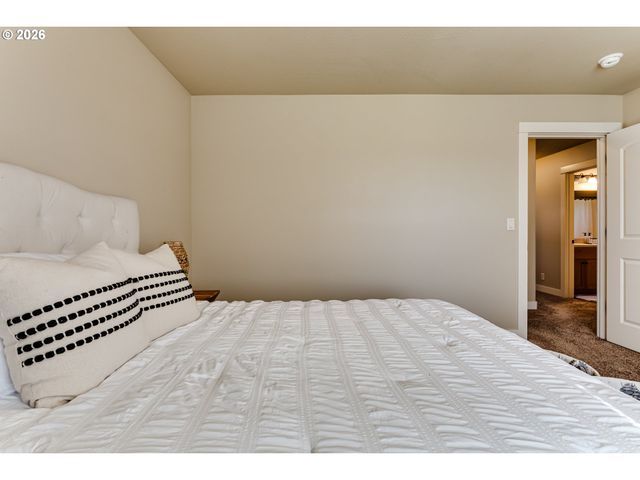 3224 SORREL Way, Eugene, OR 97401