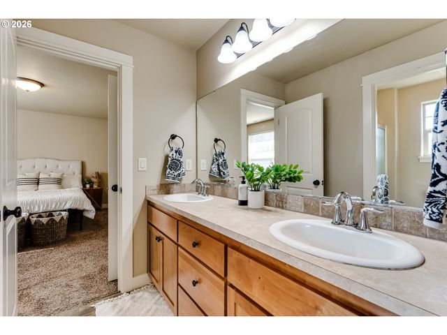 3224 SORREL Way, Eugene, OR 97401