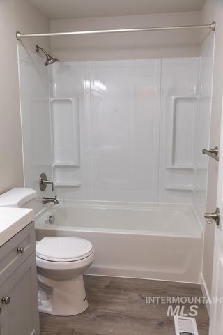 1133 Fortner #8, Ontario, OR 97914