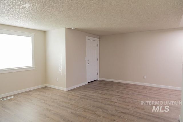1133 Fortner #8, Ontario, OR 97914
