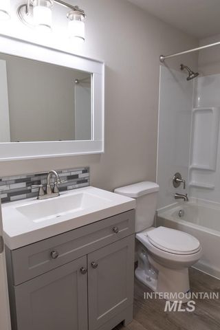 1133 Fortner #8, Ontario, OR 97914